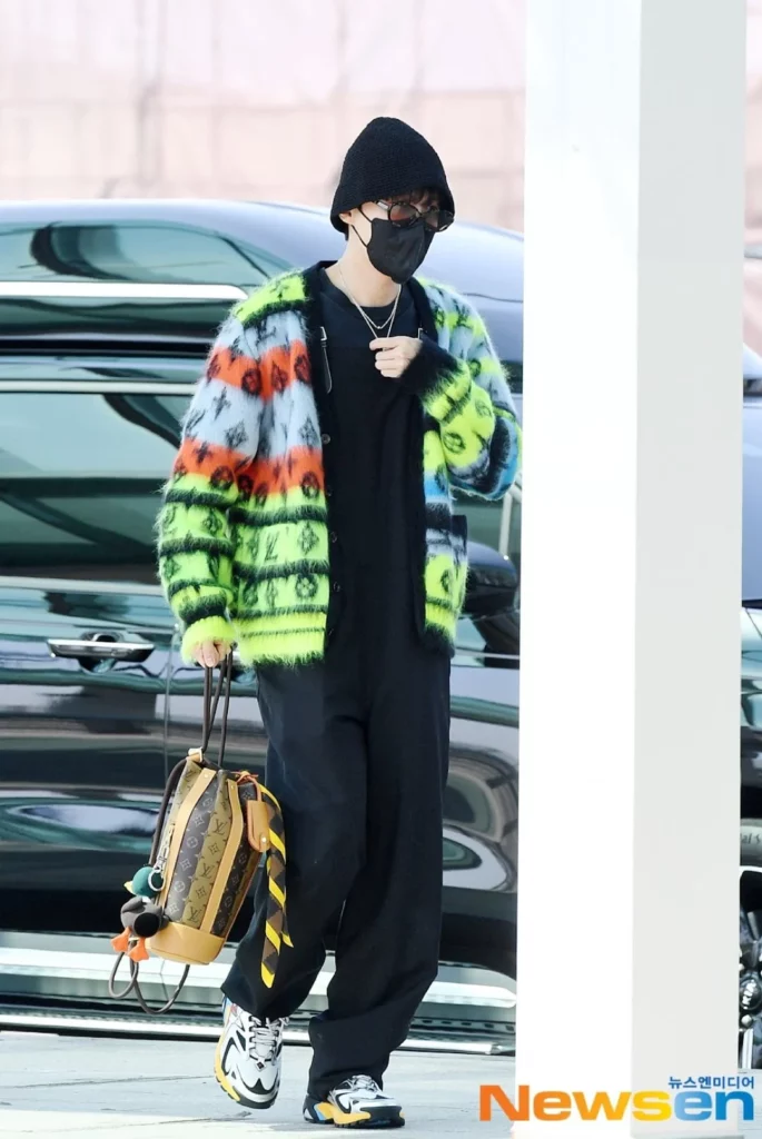 5 airport outfits of BTS' J-hope that cemented his status as one of K-pop's  biggest fashionistas