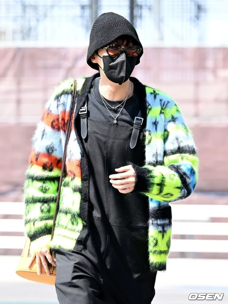 BTS J-Hope Has People Scratching Their Heads With His Airport Fashion —  Does Low-Rise Style Not Suit Him?