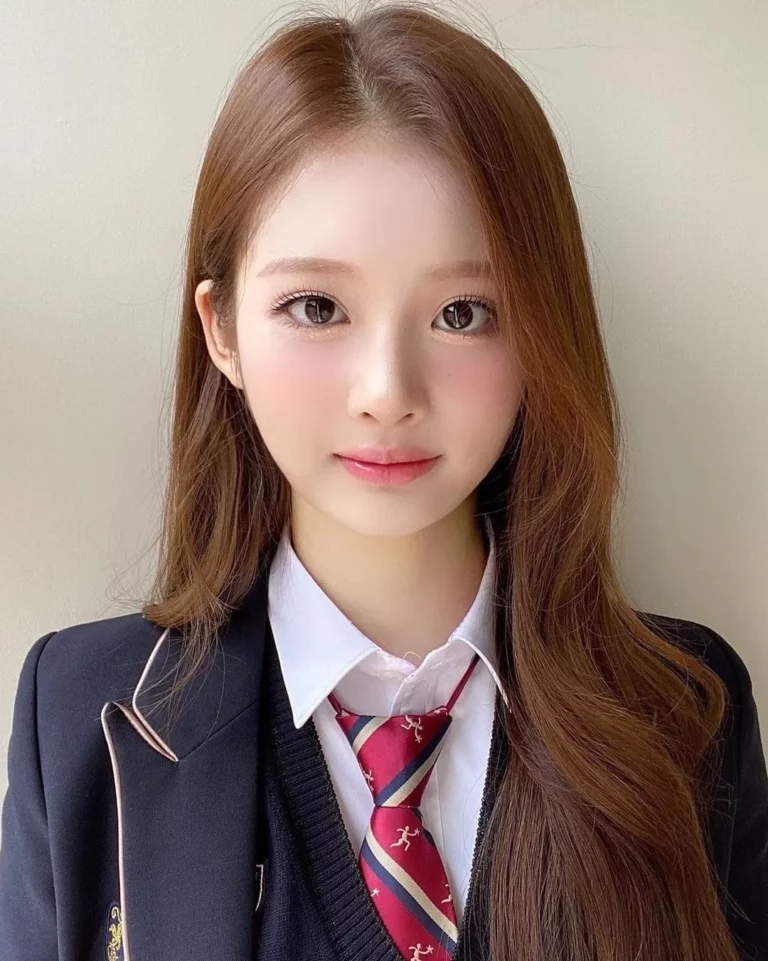 Netizens are shocked after seeing MIXX Sullyoon's student ID photo