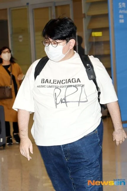 Netizens are worried about Bang Si Hyuk's health after seeing his new pictures