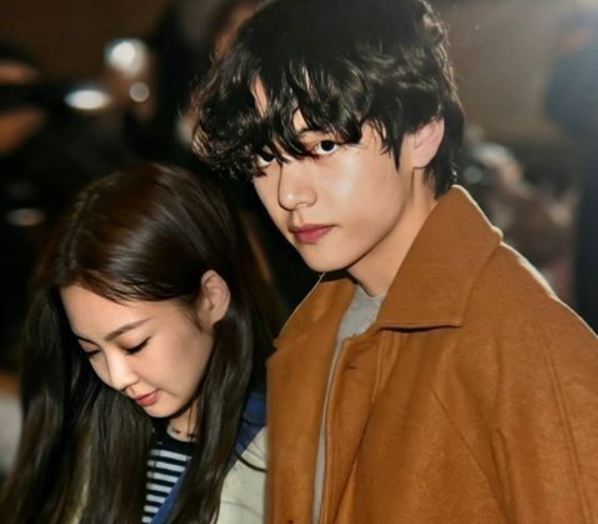 Netizens think that these people will be happy about Jennie and V's pictures in Jeju Island