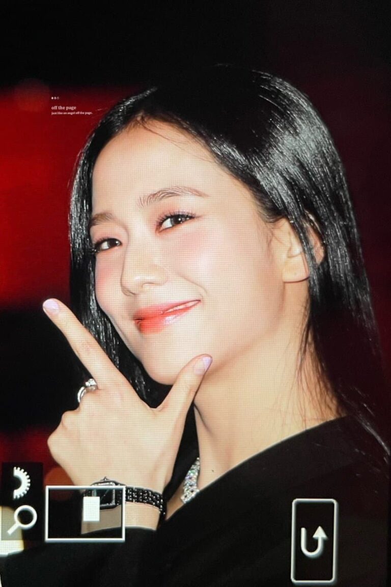 BLACKPINK Jisoo causes chaos at the Cartier event in Cheongdam-dong