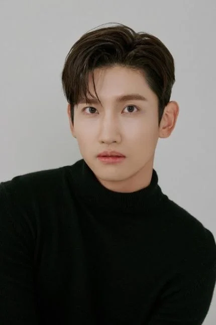 What netizens say about Max Changmin becoming a father