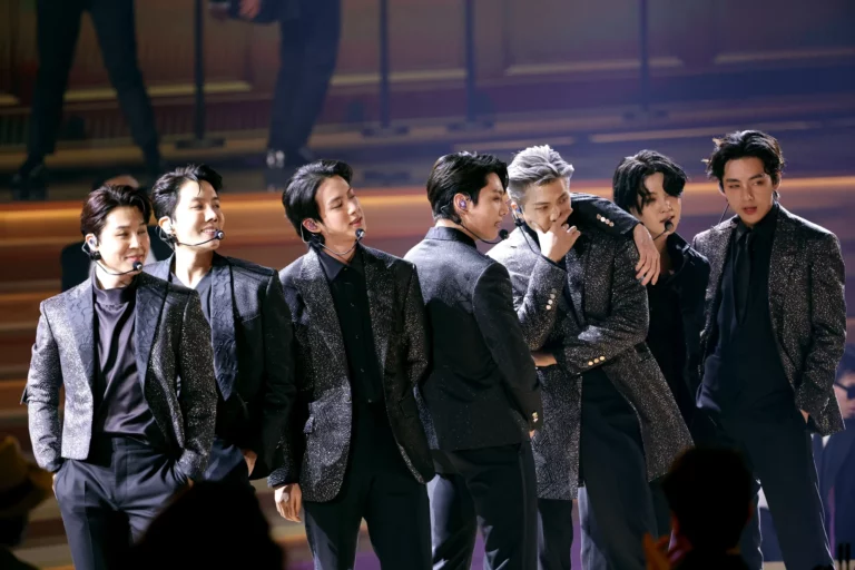 Netizens talk about BTS Busan concert after seeing Itaewon disaster