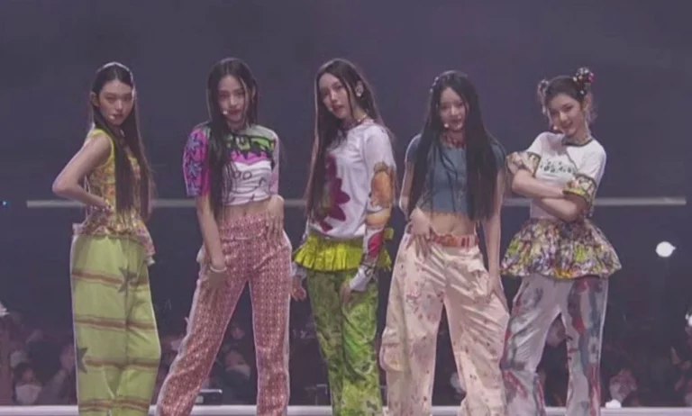 NewJeans' outfits that get negative reactions at The Fact Music Awards 2022