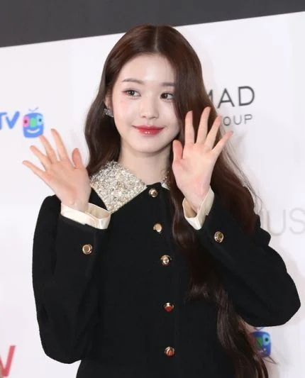 Drama producers are trying to cast Jang Wonyoung