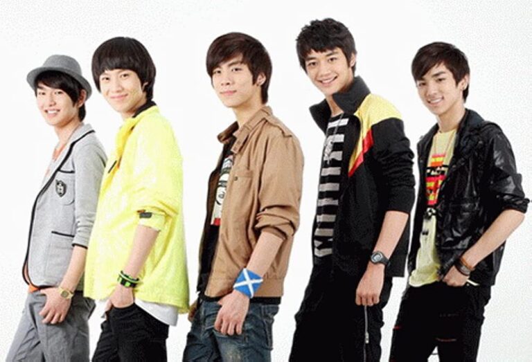 Legendary debut song of boy groups according to netizens