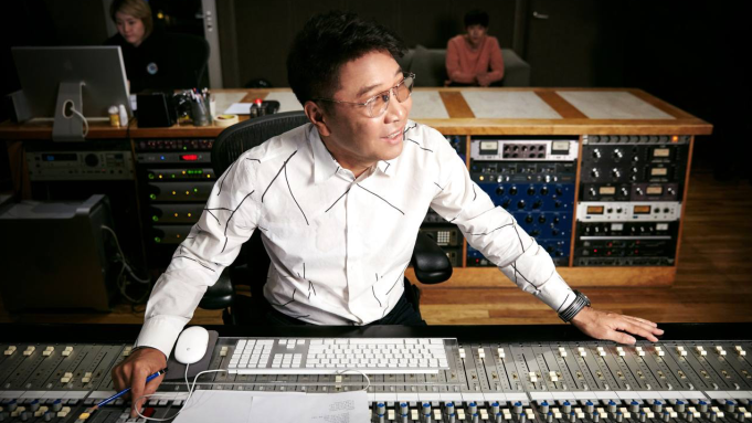 Netizens criticize after knowing SM's documentary "Lee Soo Man: King of K-Pop" is in production
