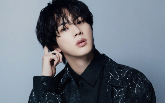 Netizens are worried after seeing the latest pictures of BTS Jin in the army