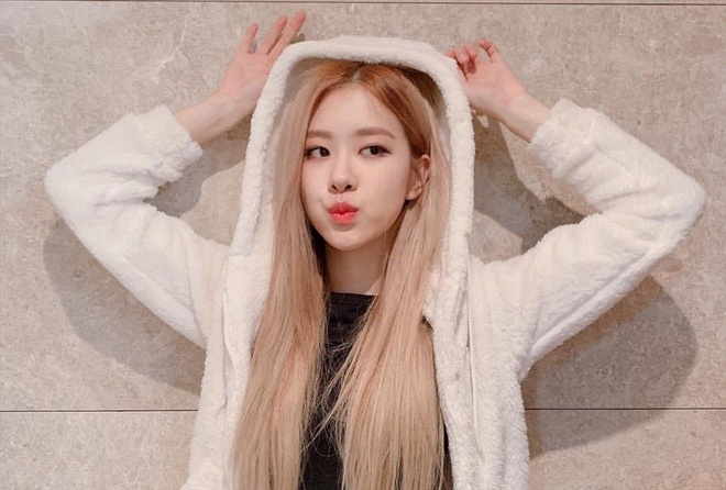 The reason why netizens guess BLACKPINK Rosé won't renew her contract with YG