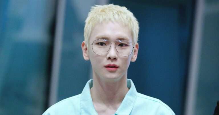SHINee Key speaks out about SM's current situation during the live broadcast