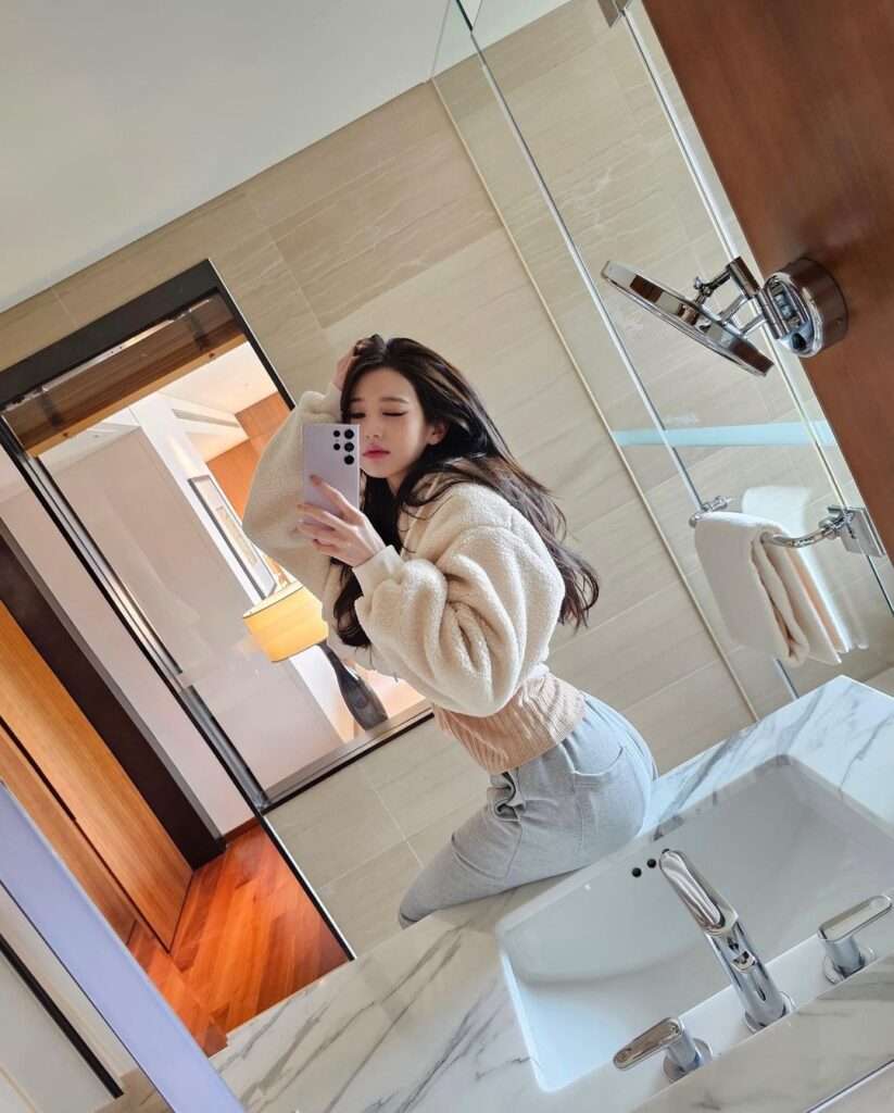 IVE Jang Wonyoung stuns netizens with her pictures on Instagram – Pannkpop