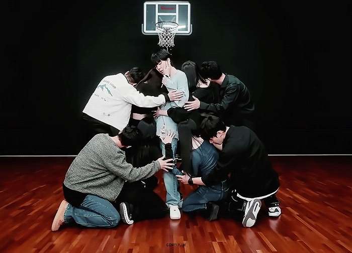 Netizens praise BTS Jimin's dancing skills in 'Like Crazy' dance practice video and say it's art