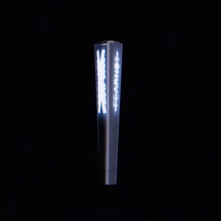 "It looks like a baseball bat" LE SSERAFIM reveals teaser for their lightstick