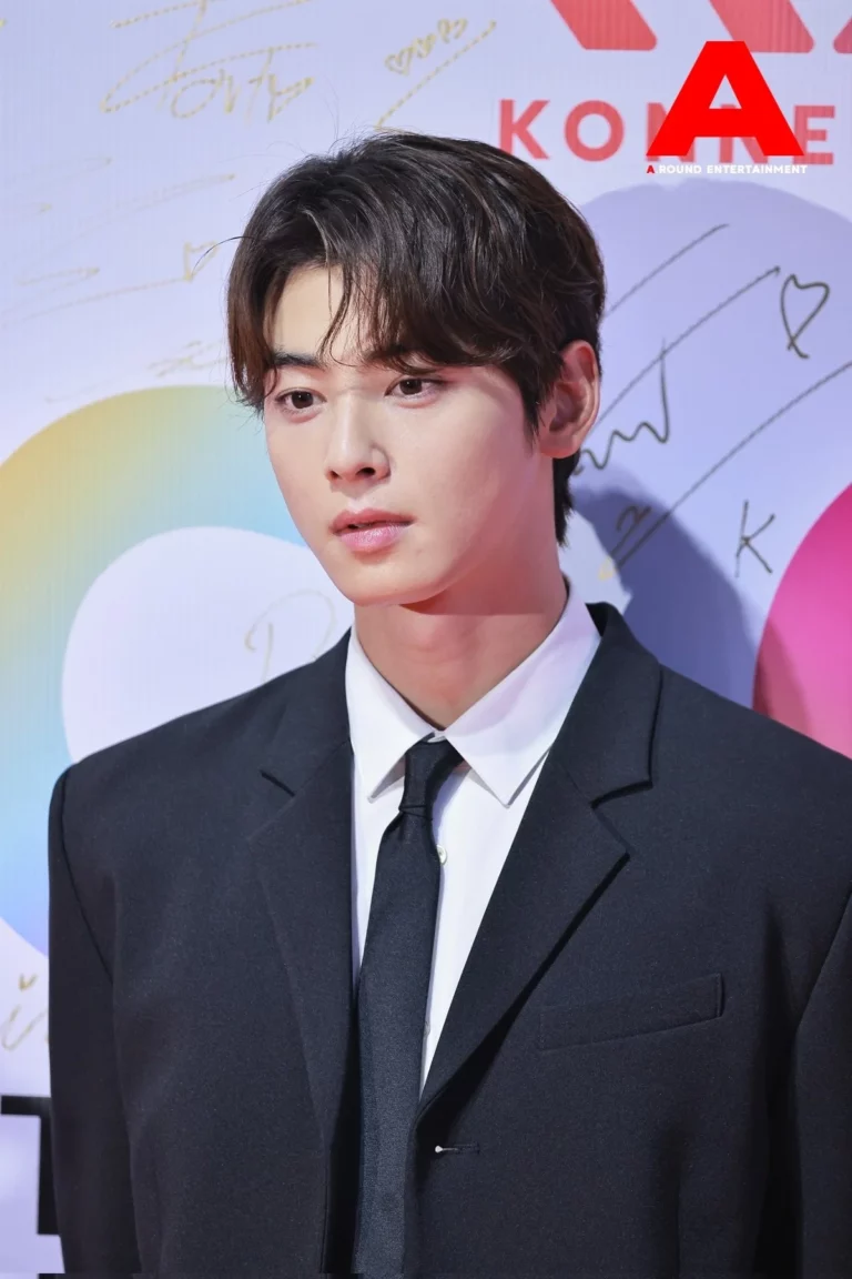 Cha Eunwoo looked tired at the event in Thailand today