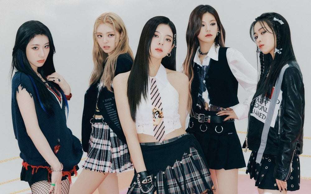 Who is the most popular ITZY member among the public? – Pannkpop