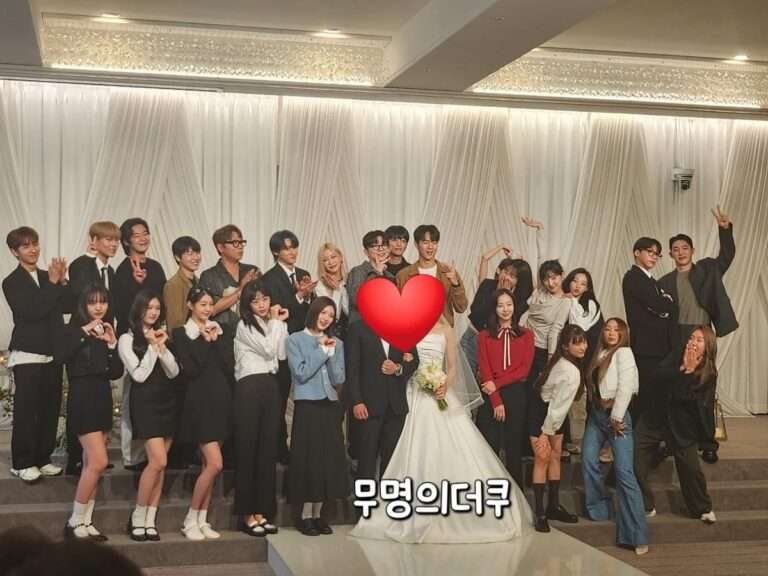 A wedding that all Starship artists attended