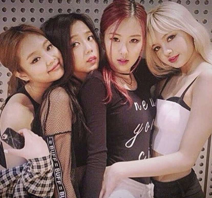 BLACKPINKs-picture-that-was-leaked-before-their-debut-1.jpg
