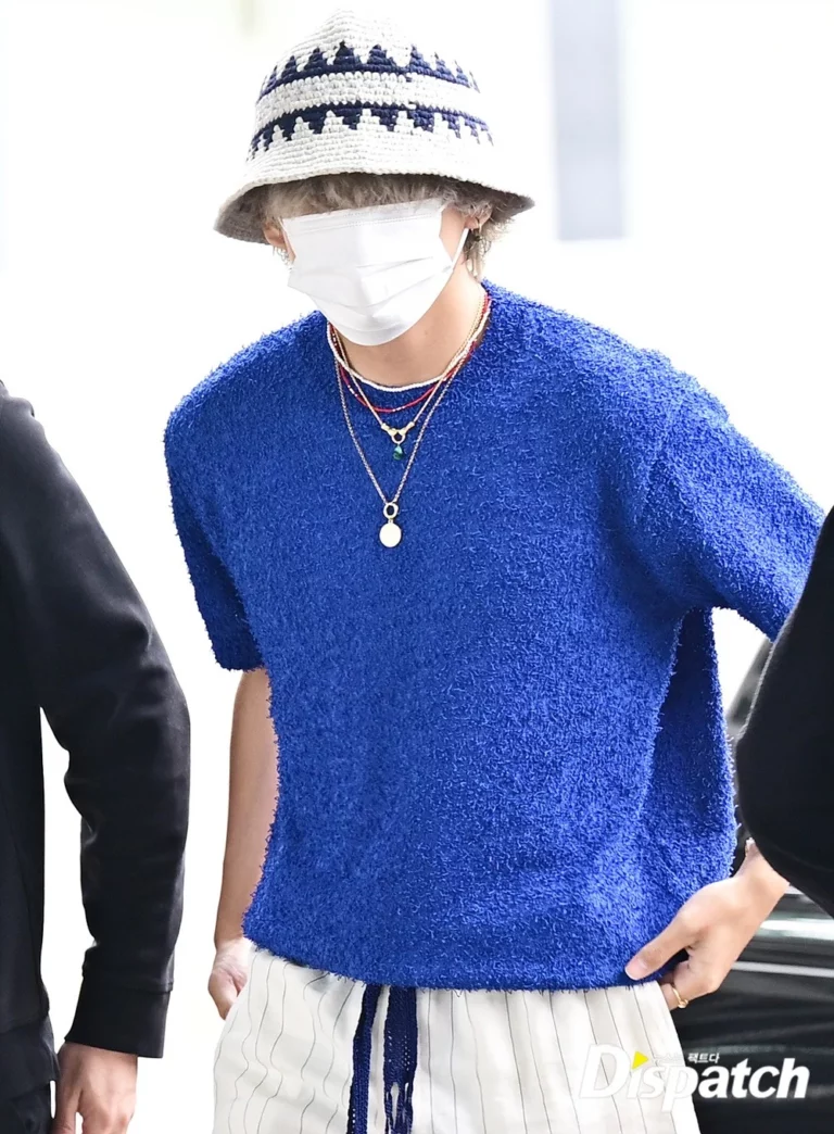 BTS V dyed his hair and left the country today