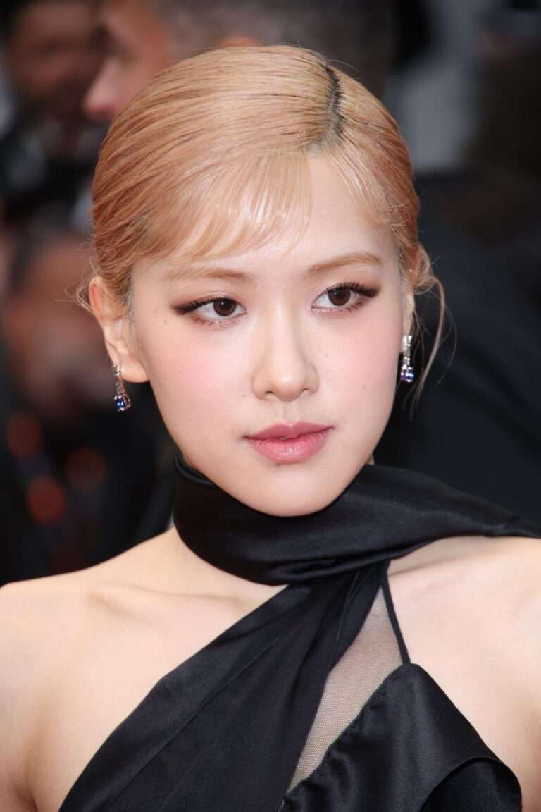 BLACKPINK Rosé's skin is seriously good