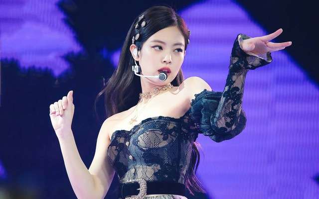 Chinese netizens suggest Jennie to leave BLACKPINK
