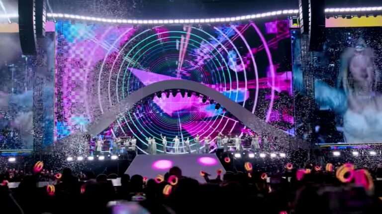 Netizens are shocked after watching TWICE 'READY TO BE' SoFi concert highlight
