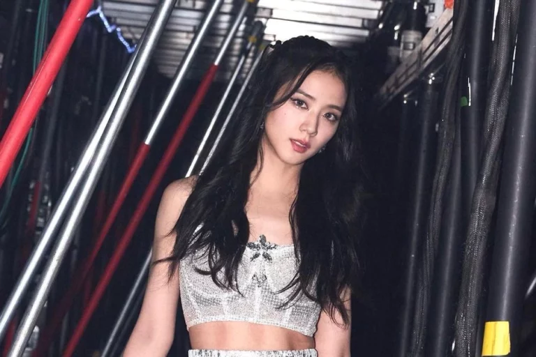 Netizens say that Jisoo's personality has something similar to Lee Hyori's personality