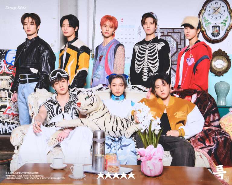 What netizens say about Stray Kids '5-STAR' debuting at No.1 on Billboard 200