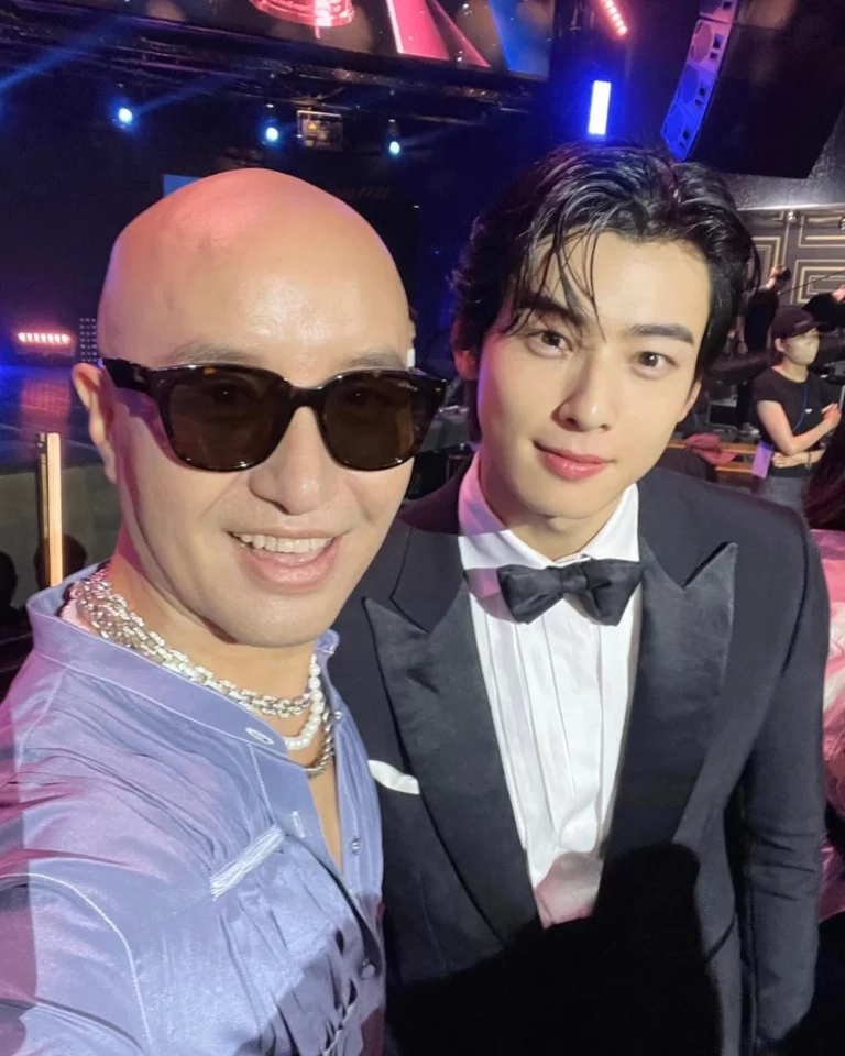 4 male idols posted on Hong Seok Cheon's Instagram recently who collect handsome male idols