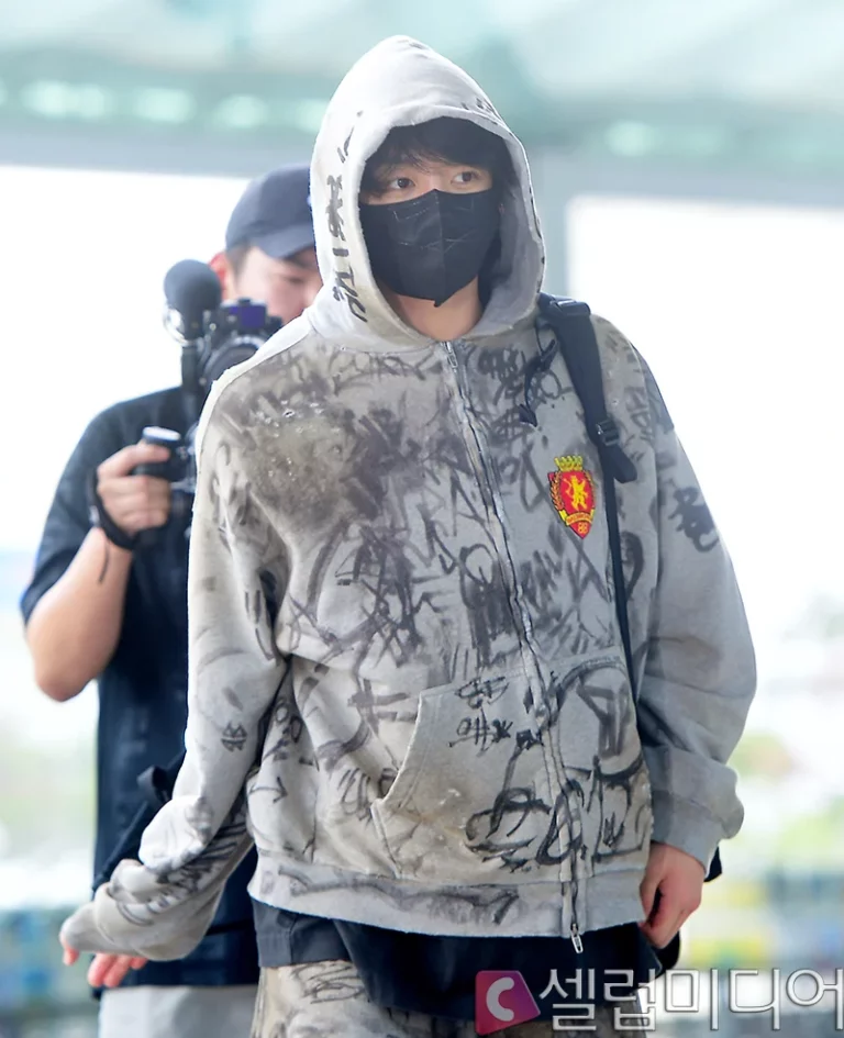 BTS Jungkook leaving Korea to attend GMA Summer Concert (first solo stage)