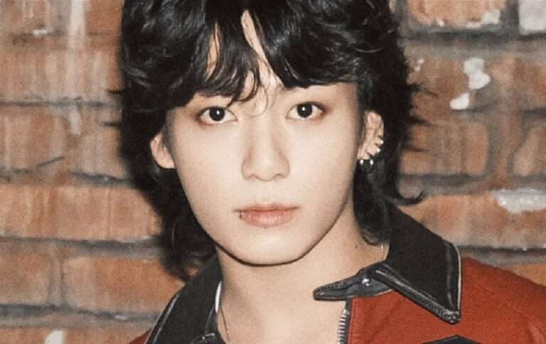 BTS Jungkook looks like a pop star from the 90s in the pictures that were just released
