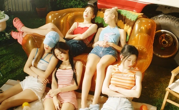 Korean netizens react to ITZY "None of My Business" M/V