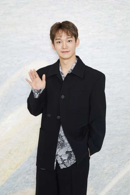 EXO Chen to hold 'a late wedding ceremony' in October