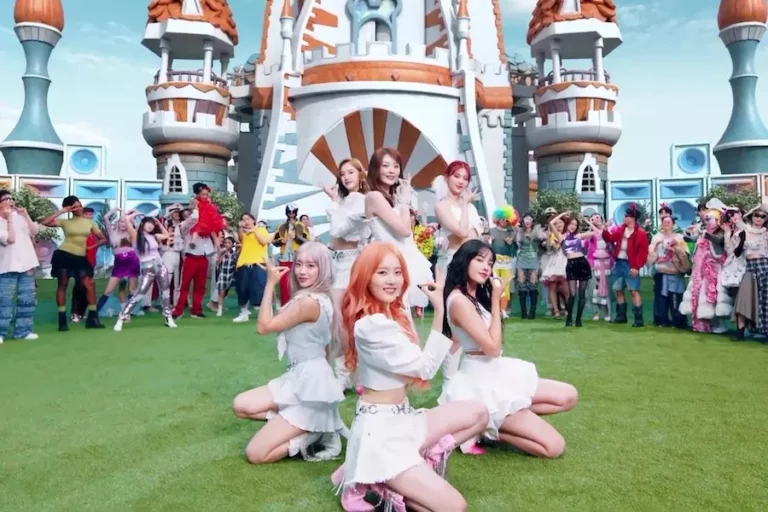 What netizens say about STAYC "Bubble" official M/V