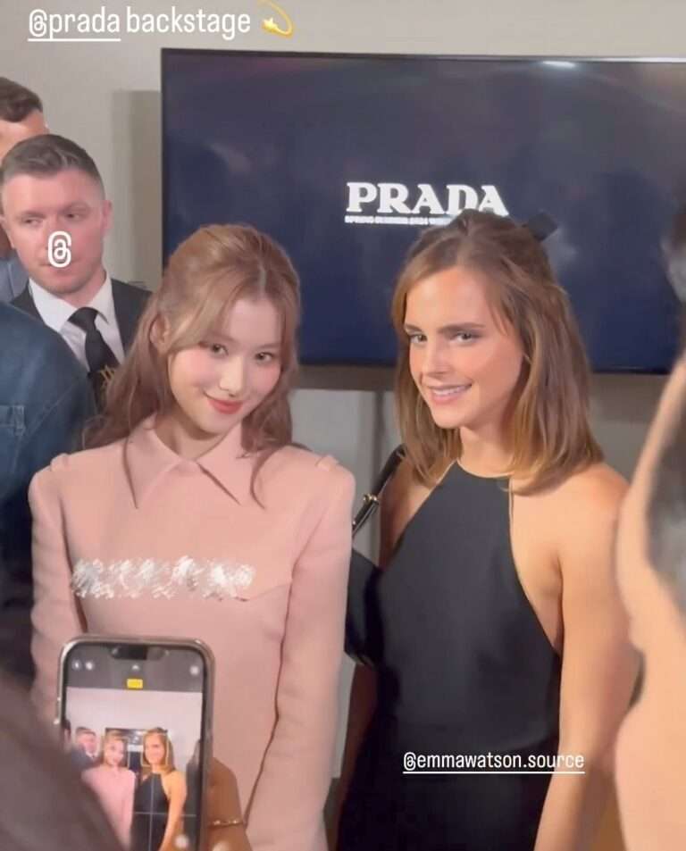 Netizens talk about Emma Watson and TWICE Sana taking pictures together