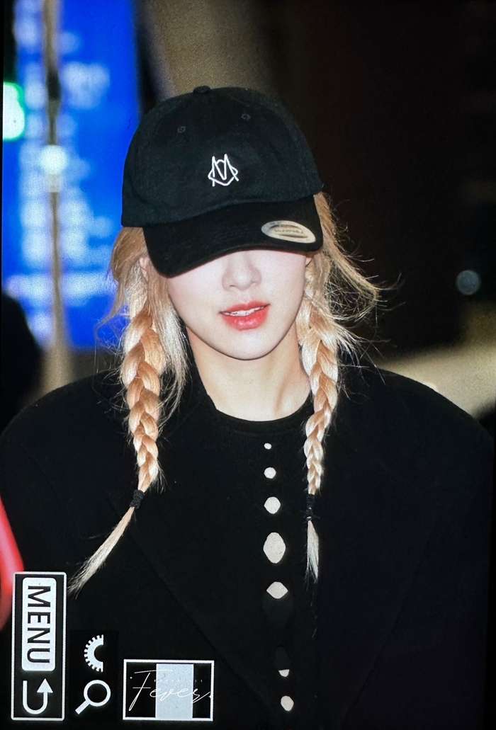 BLACKPINK Rosé returns to Korea and netizens say that her love for fans is amazing