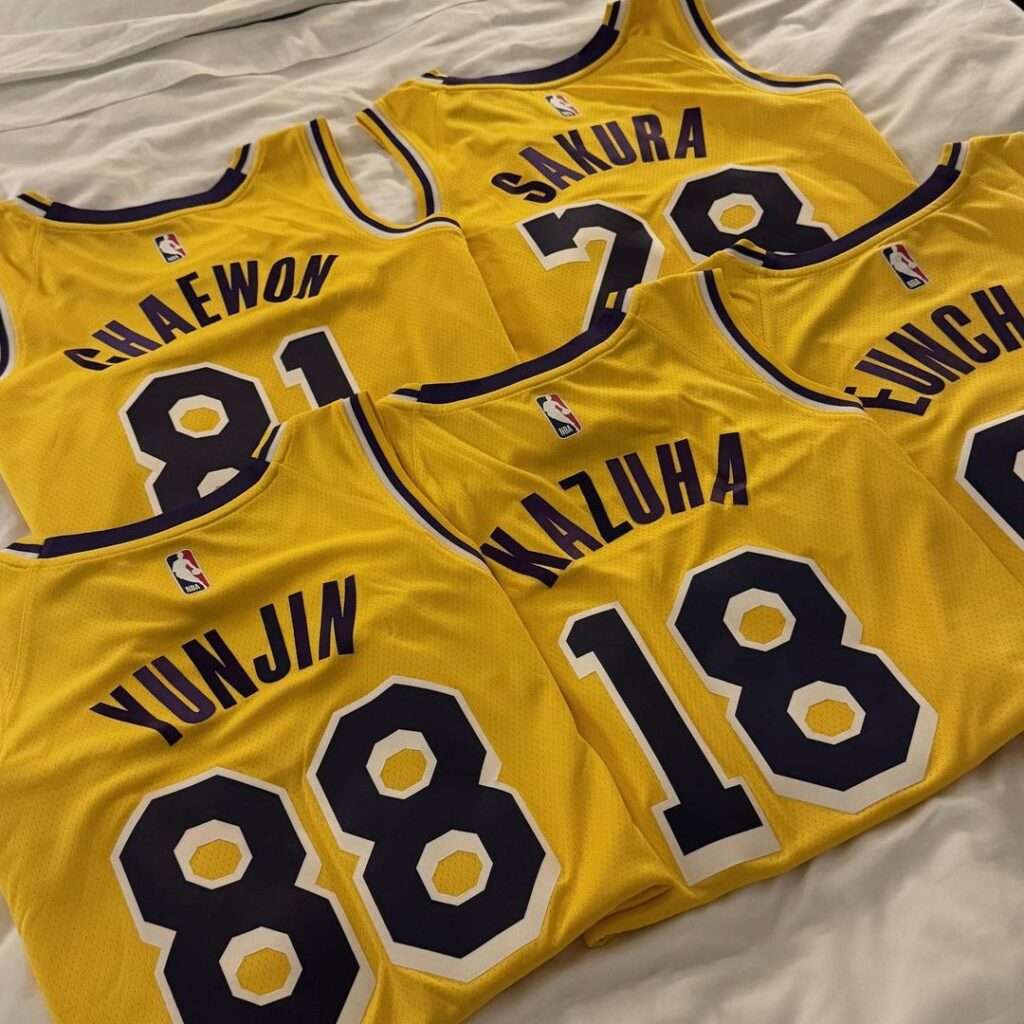 LE SSERAFIM members wear Lakers uniforms in real time – Pannkpop