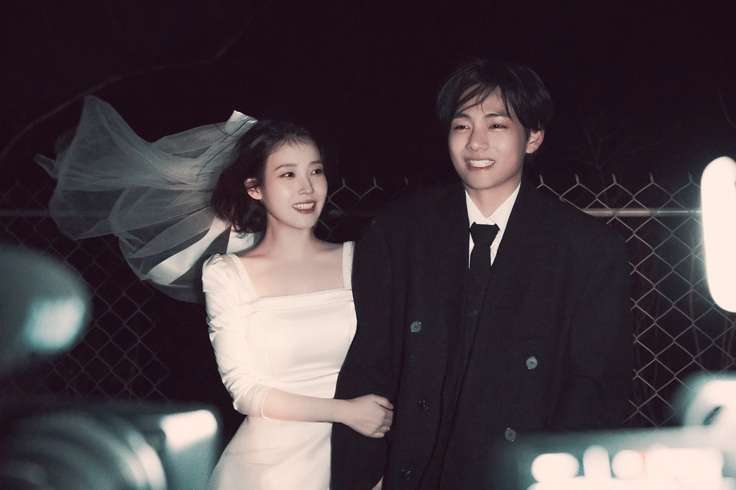 Netizens are shocked after seeing IU and V 11 years ago and now