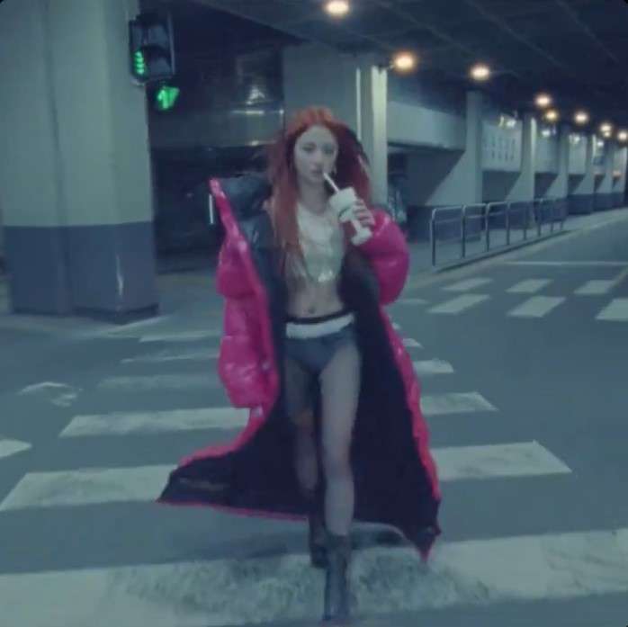 Netizens are divided over LE SSERAFIM's outfits in their teaser