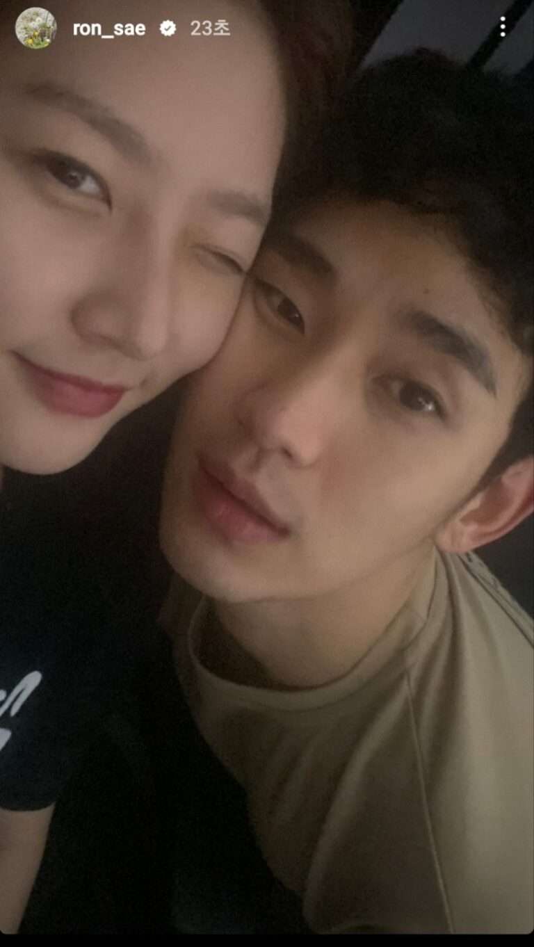 Kim Sae Ron posted an intimate picture with Kim Soo Hyun on Instagram and then immediately deleted it