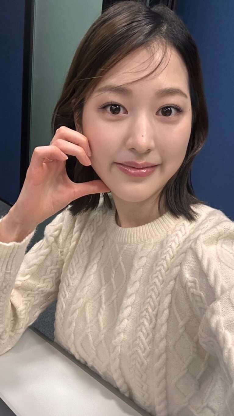 Actress Jang Da Ah says she can't take selfies and shows off her selfies, but she really can't take selfies