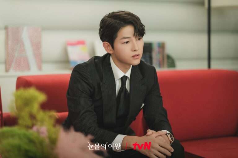 Cut photos of Song Joong Ki, who is scheduled to appear in episode 8 of Queen of Tears (today)
