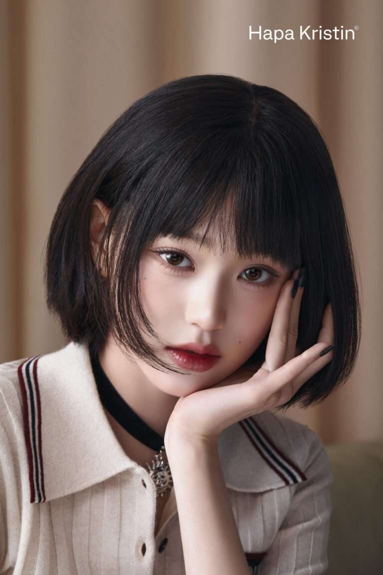 Photos of IVE Jang Wonyoung with short hair are going viral