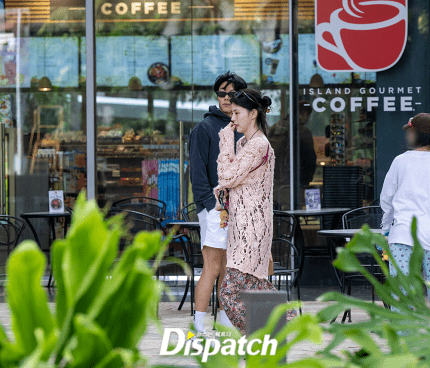 Dispatch reveals pictures of Ryu Jun Yeol and Han So Hee dating in Hawaii