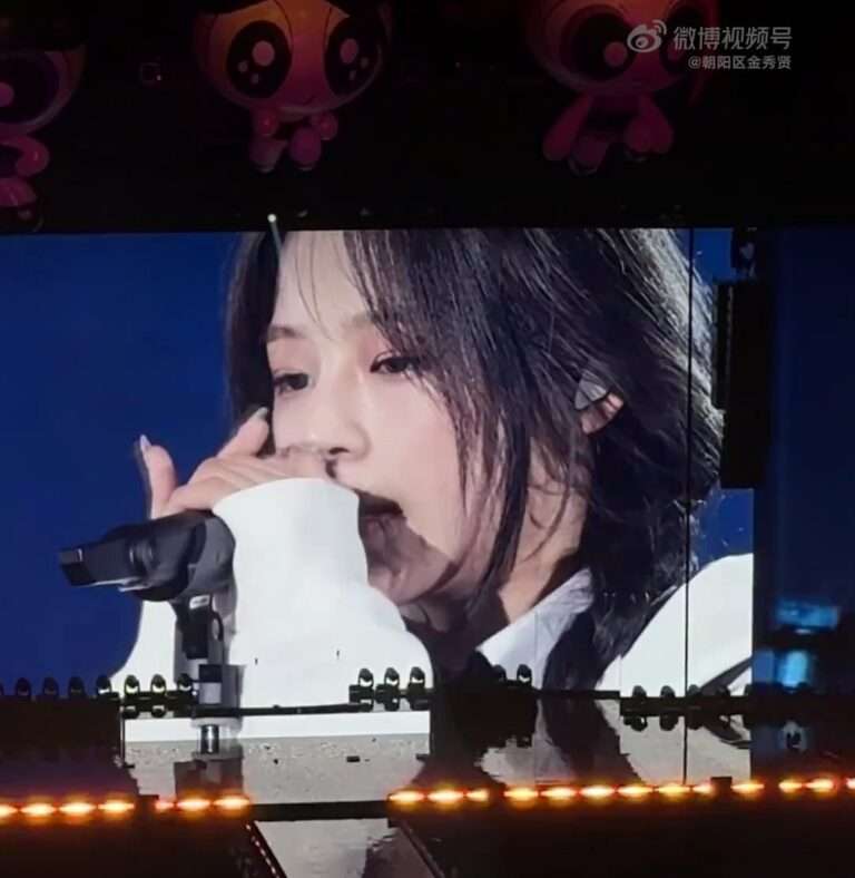 NewJeans Minji's crazy face + voice on her solo stage at Tokyo Dome