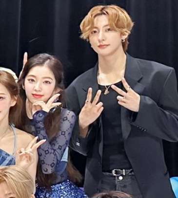 The size difference between Irene and Anton attracts reactions