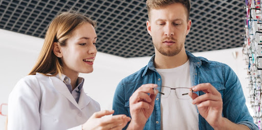 Acuvue Oasys contact lenses